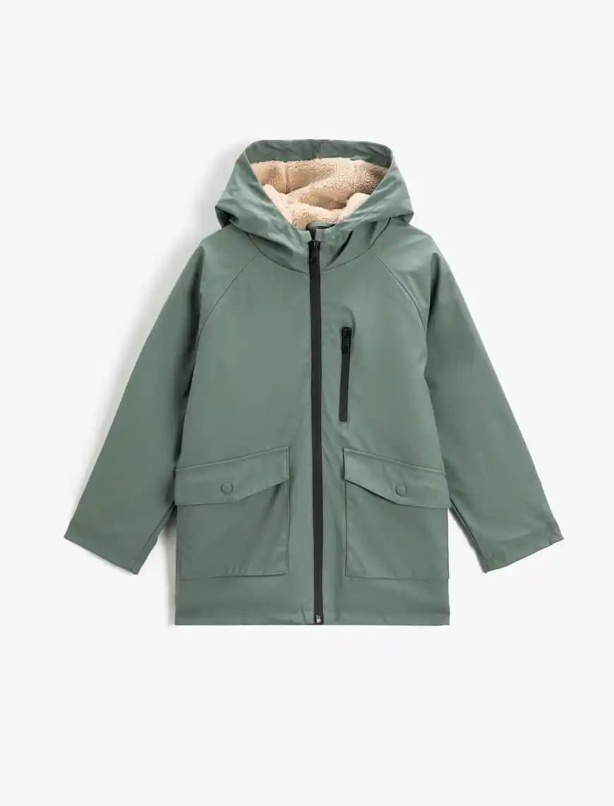 Erkek Çocuk Kaban Modelleri Güncel Trendler ve Doğru Seçim Rehberi