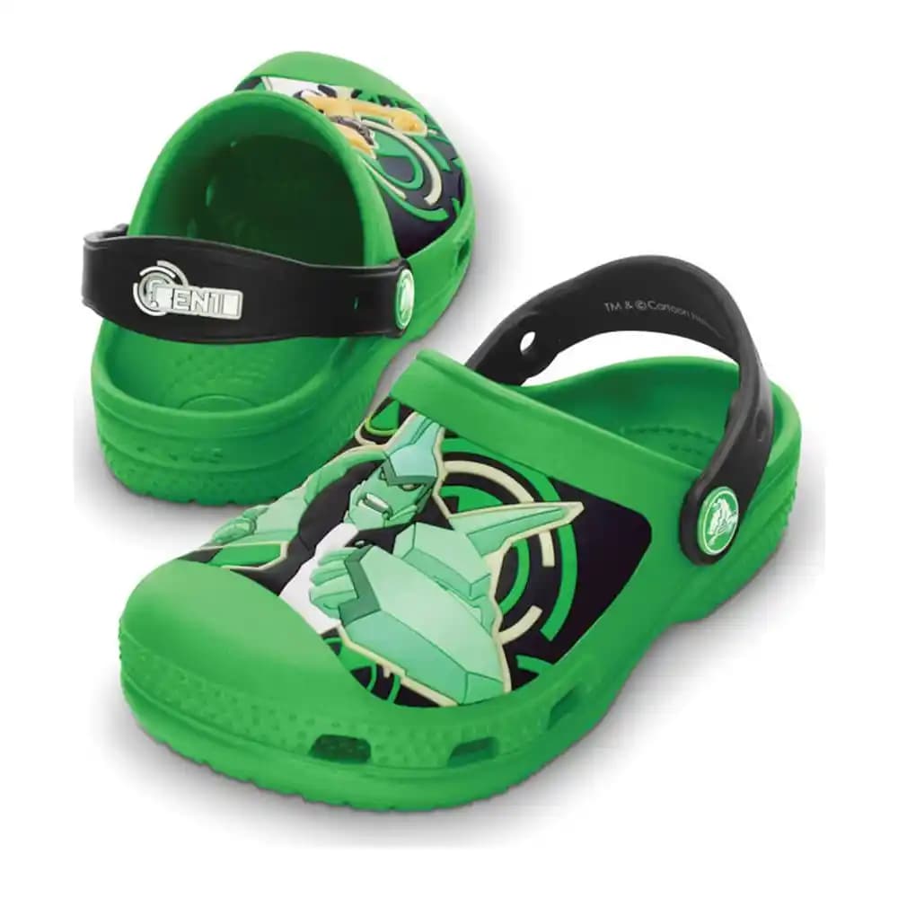 Erkek Çocuklar İçin Crocs Ayakkabılar: Konfor ve Şıklığın Mükemmel Buluşması