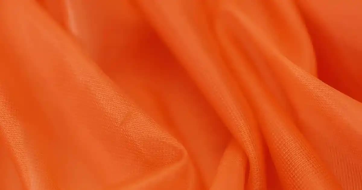 Erkek Ekose Oduncu Gömlekleri: Zamansız Şıklık ve Güncel Moda Trendleri