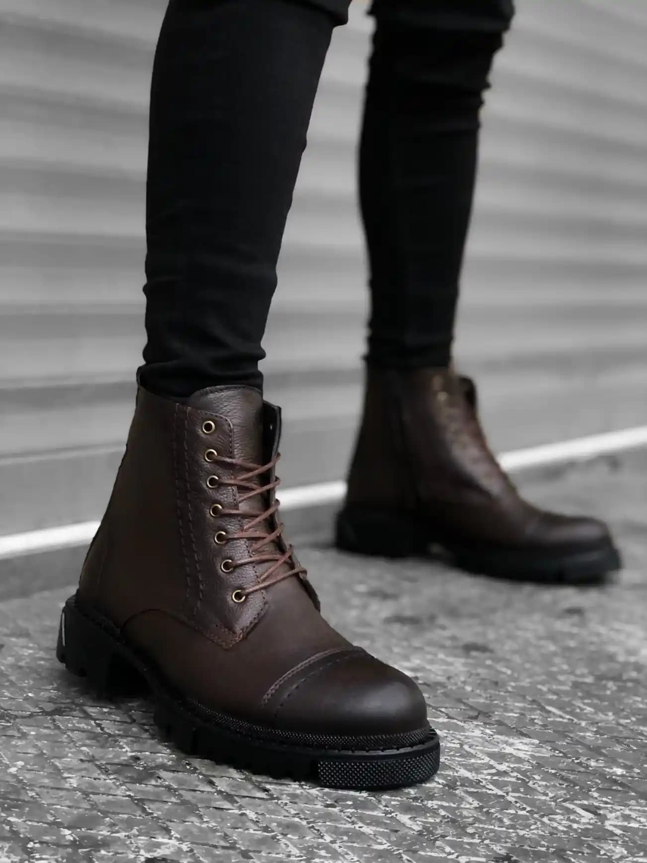 Erkek Modasında Kahverengi Yarım Botlar: Stil ve Kullanımda Yeni Bir Boyut