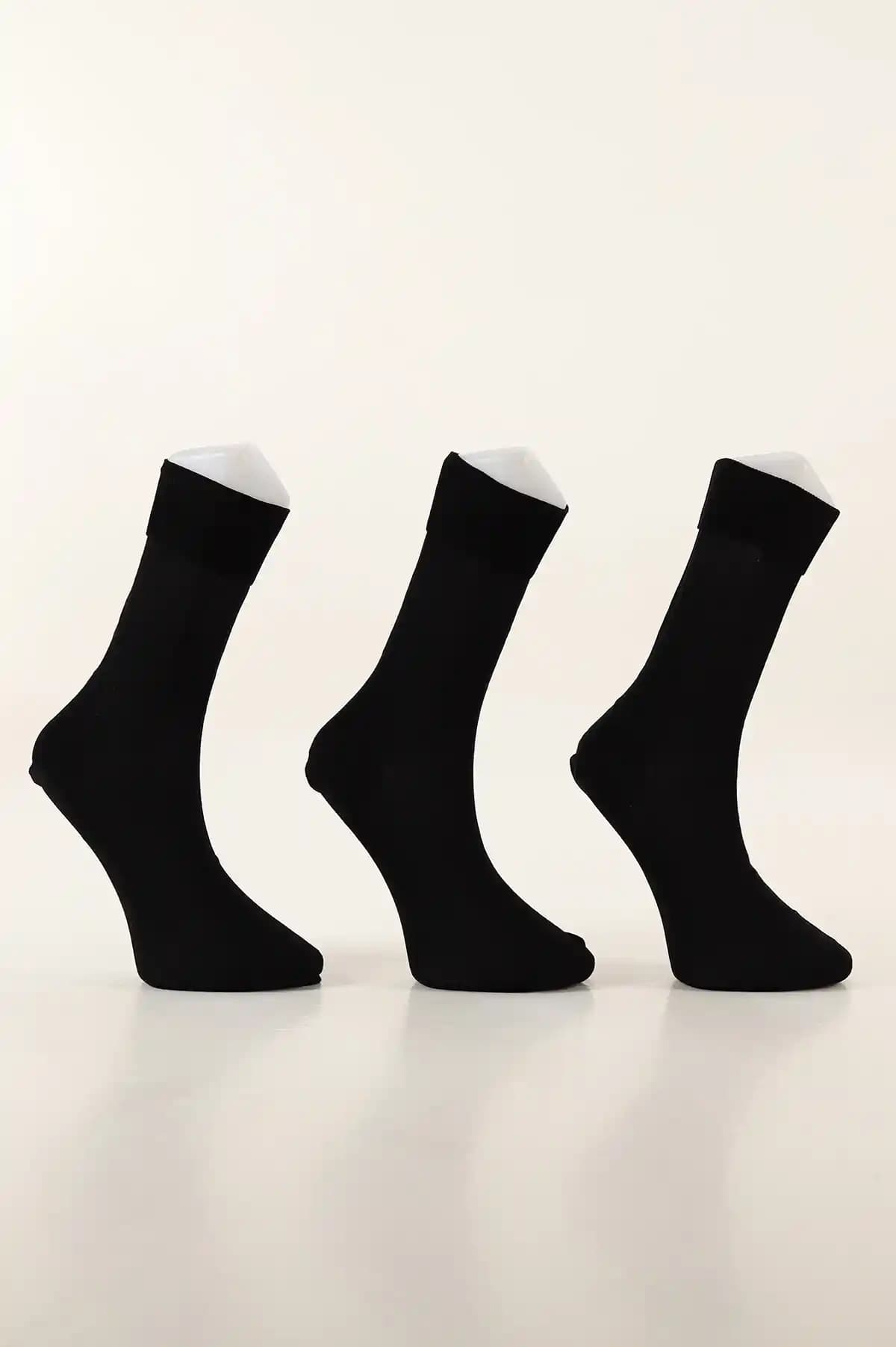 Erkek Modasında Pamuklu Çorapların Yeri ve Günlük Stil İçin Önemi