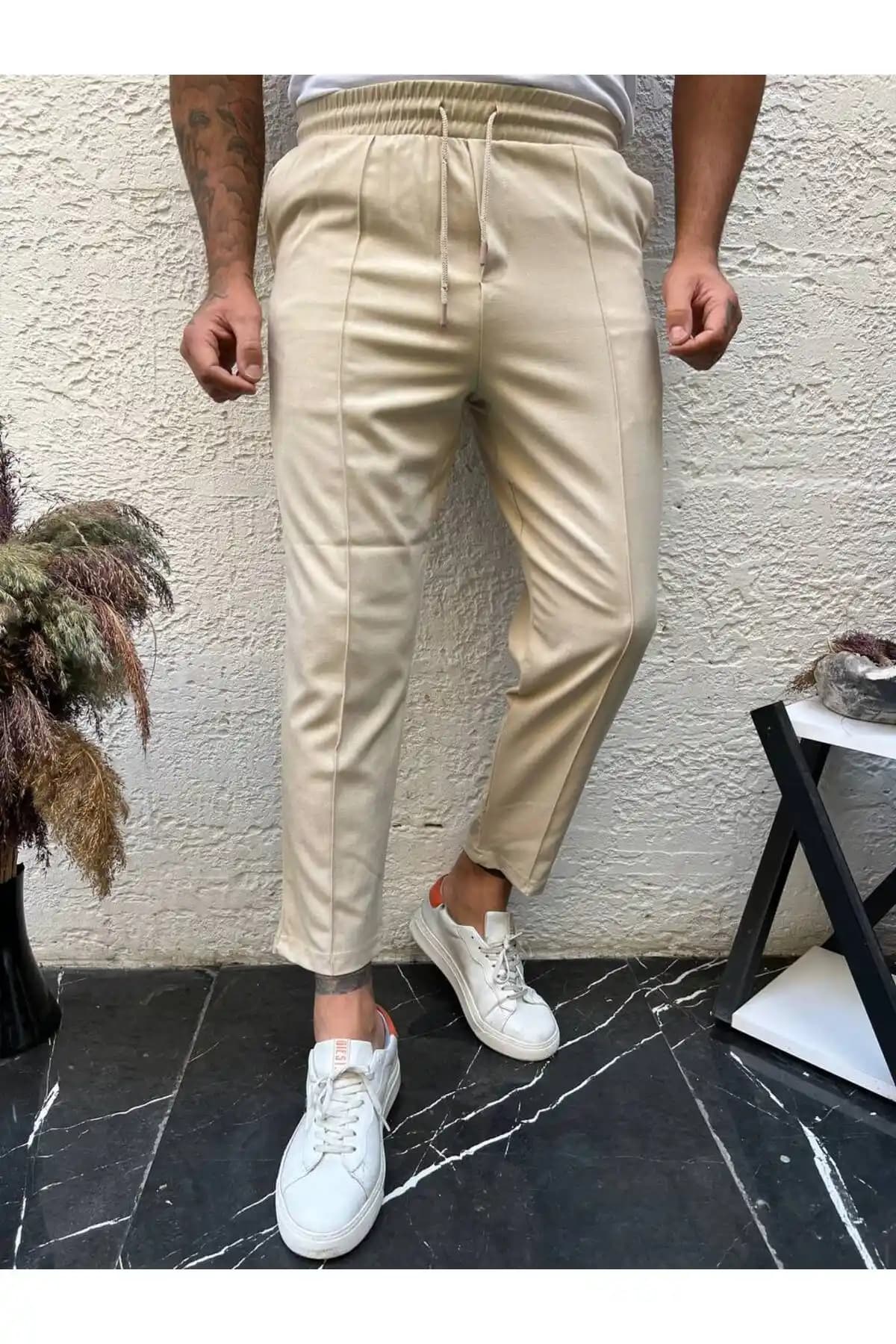 Erkek Modasında Rahatlık ve Şıklığın Buluştuğu Beli Lastikli Pantolonlar Trendleri