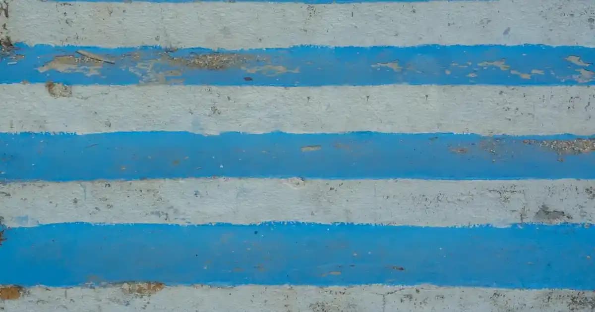 Erkek Modasında Zamansız Şıklık: Kaşe Erkek Palto Trendleri ve Kombinasyon İpuçları