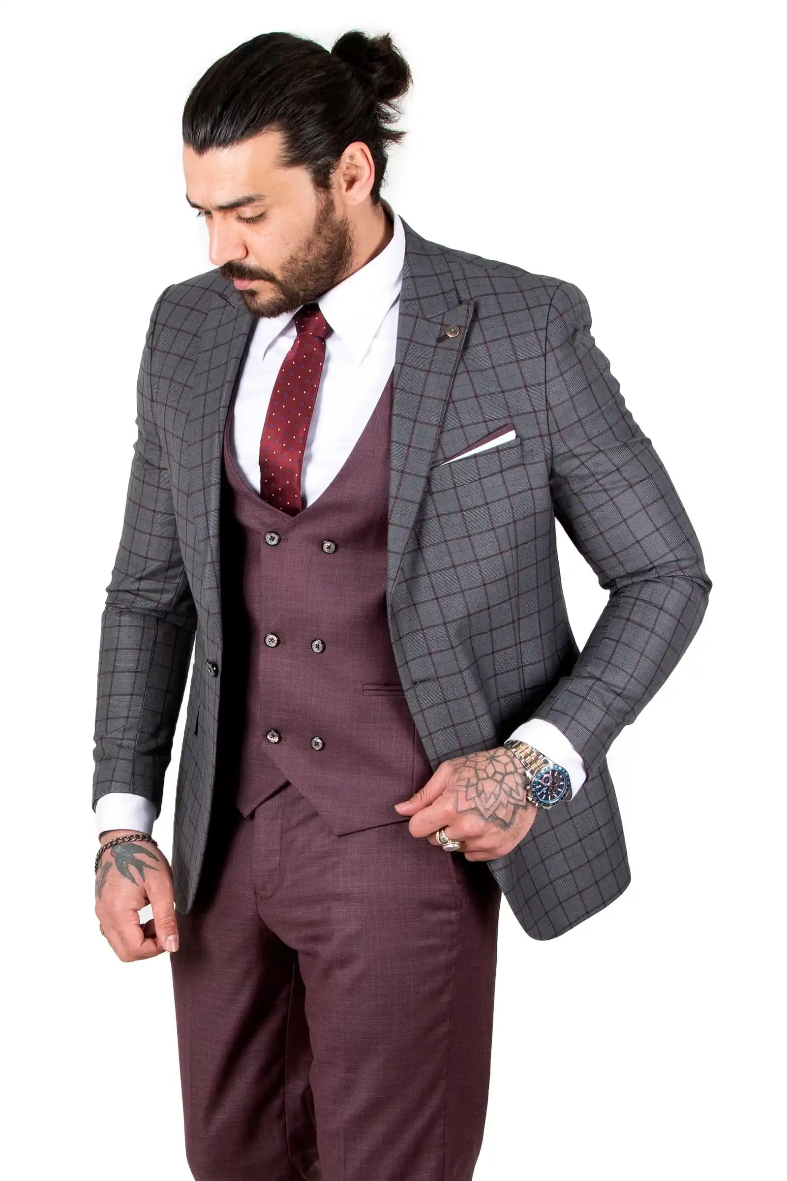 Erkek Takım Elbise Pantolonu Seçimi ve Moda Trendleri Hakkında Kapsamlı Rehber