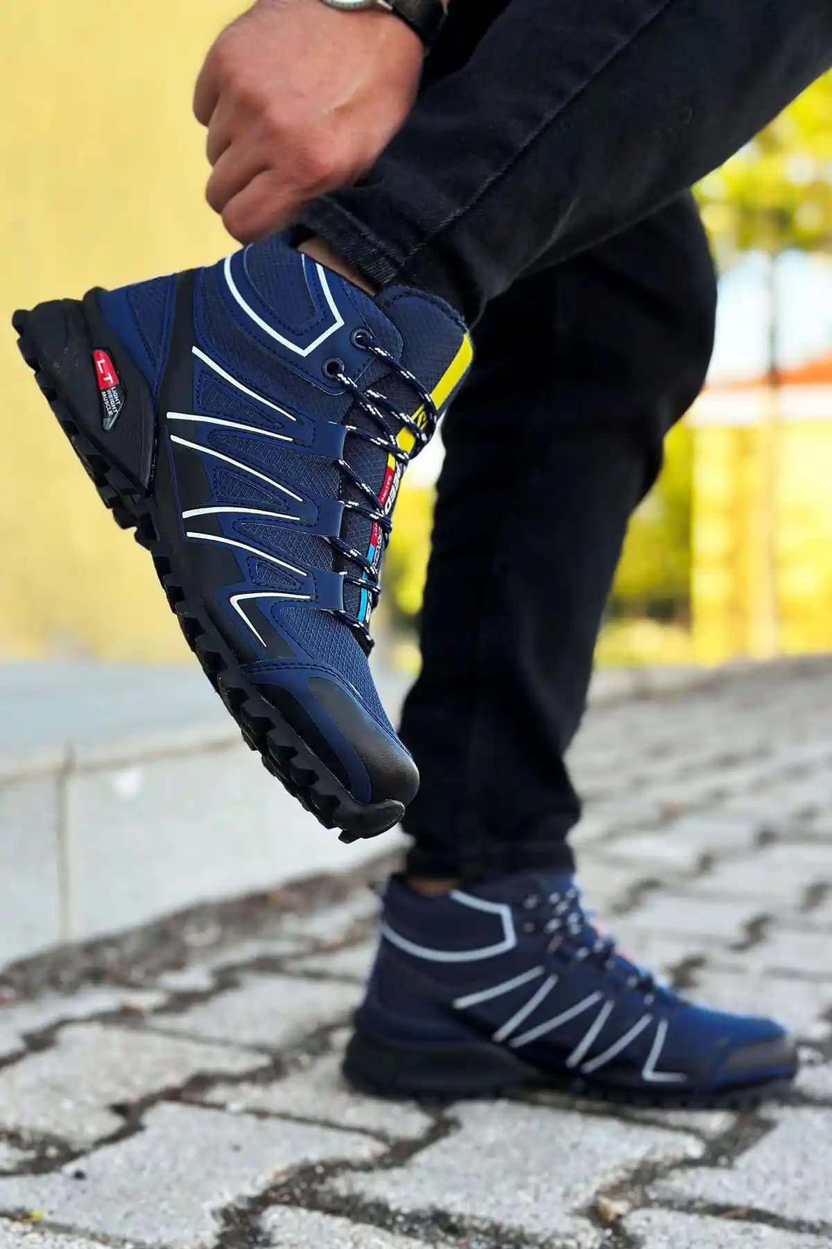 Erkekler İçin 38 Numara Bot Seçimi: Stil ve Konforun Mükemmel Buluşması