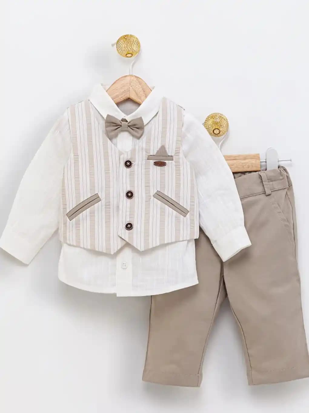 Erkekler İçin Bayramlık Elbise Rehberi: Geleneksel ve Modern Trendleri Bir Arada Yansıtın