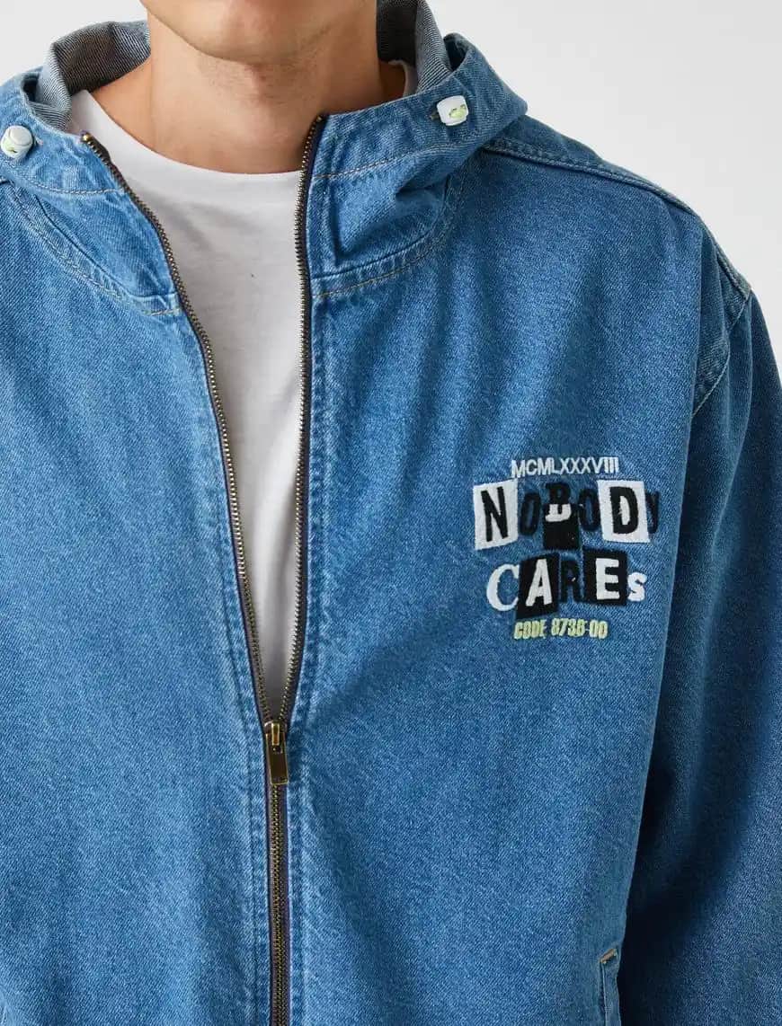 Erkekler İçin Kapşonlu Kot Ceketler Moda ve Fonksiyonelliğin Buluşması