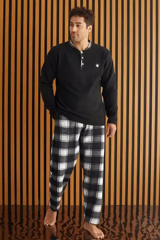 Erkekler İçin Konfor ve Şıklığın Buluştuğu Dofi Erkek Pijama Takımı Seçenekleri