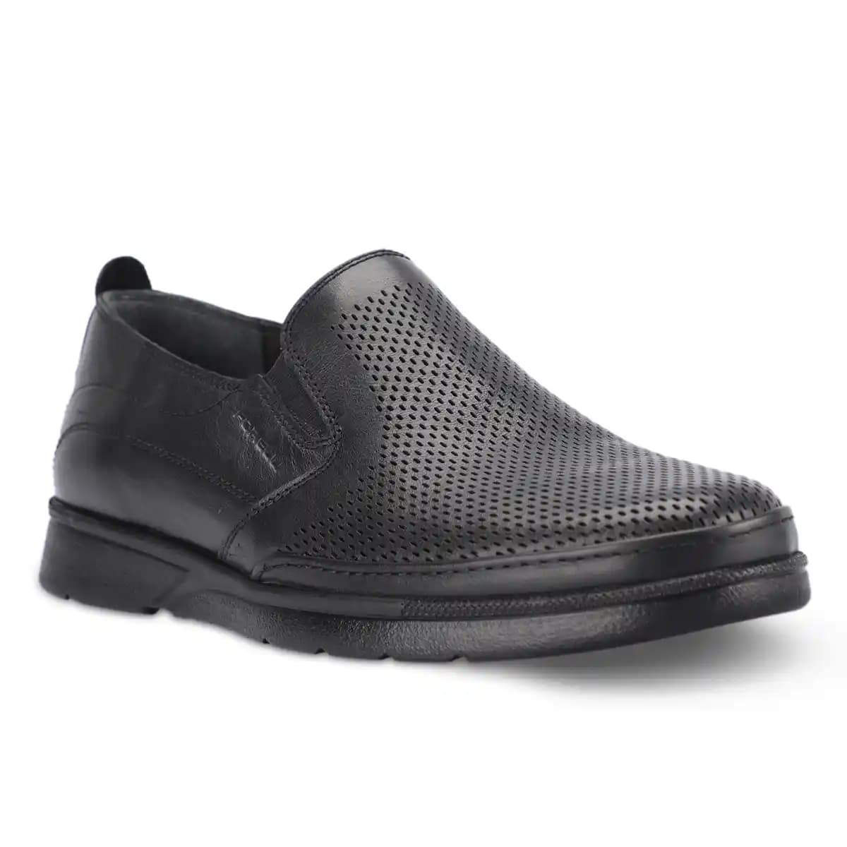 Erkekler İçin Konforlu Ayakkabı Seçimi: Stil ve Rahatlığın Uyumunu Sağlayan İpuçları