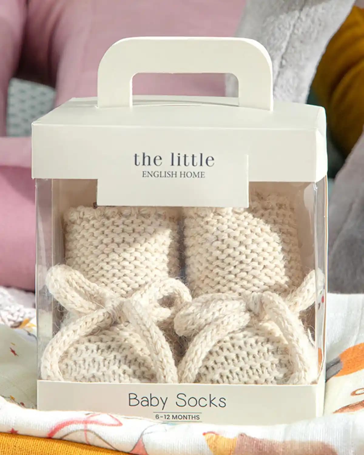 Ev İçin Şık ve Konforlu Çoraplar: Moda ve Rahatlığın Buluştuğu Nokta