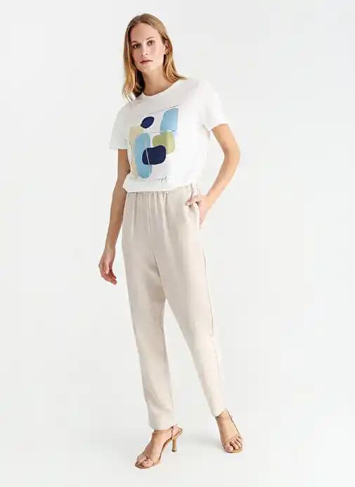 Fabrika Keten Pantolonlar: Yaz Modasında Konfor ve Şıklığın Buluşma Noktası