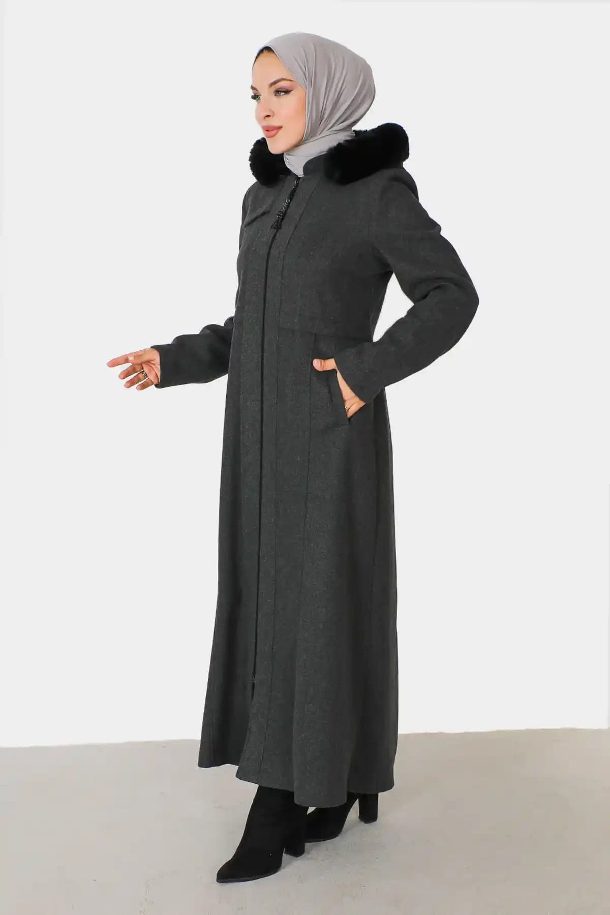 Fermuarlı Kaşe Kabanlar: Güncel Moda Trendleri ve İşlevsellik Özellikleri