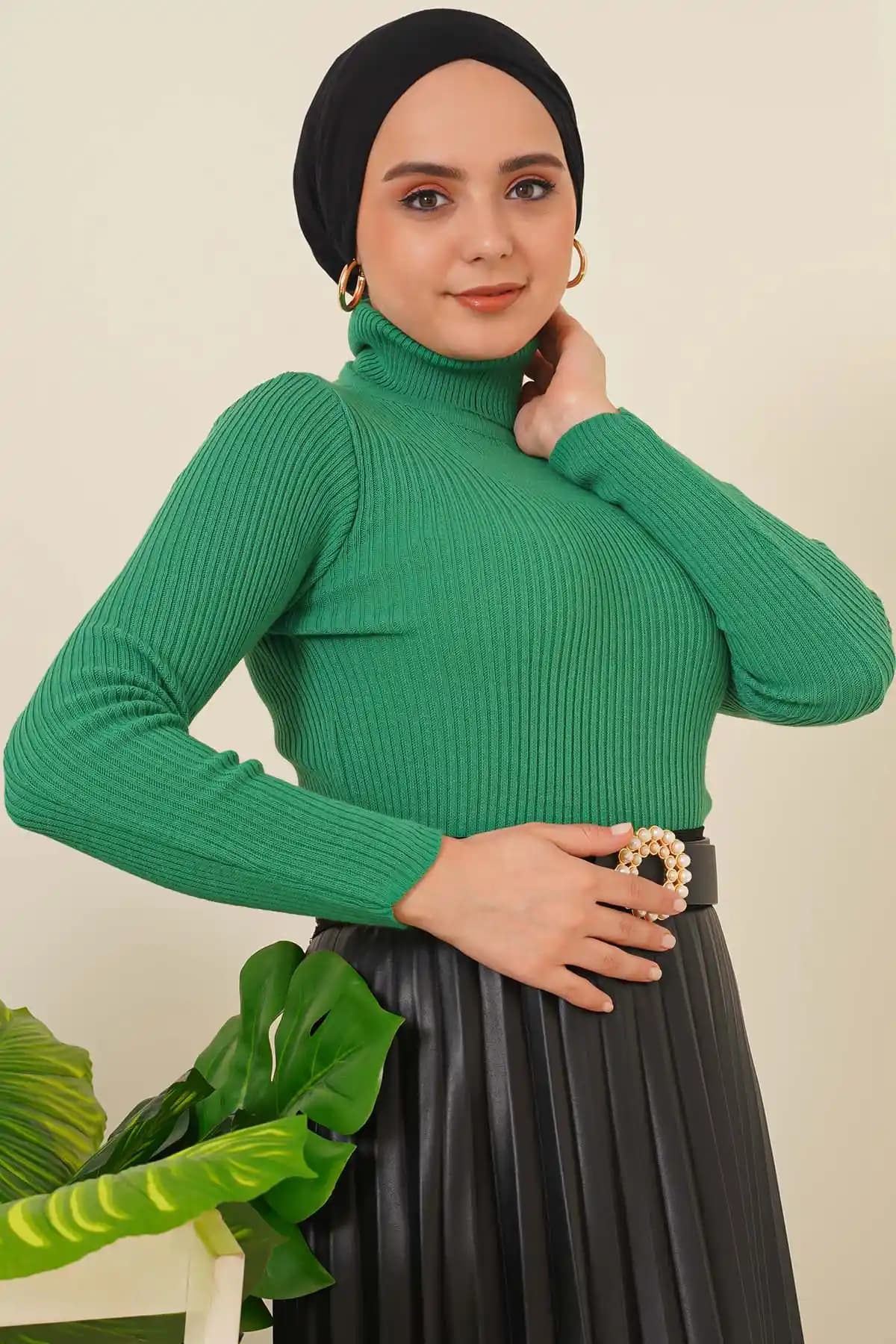 Fitilli Balıkçı Yaka Kazak Modada Zamansız Şıklık ve Çok Yönlülük Sağlar