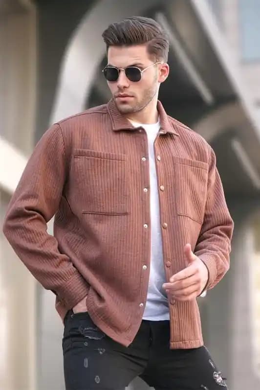 Fitilli Erkek Gömlek: Modern Tarzın Şıklık ve Rahatlık Sunan En Trend Parçası