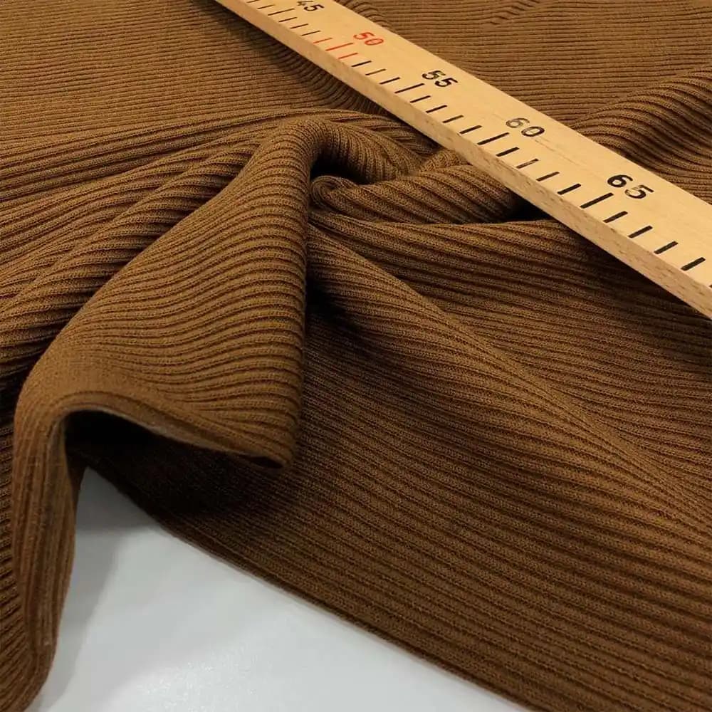 Fitilli Triko Kumaş: Moda ve Konforun Buluştuğu Şık ve İşlevsel Malzeme