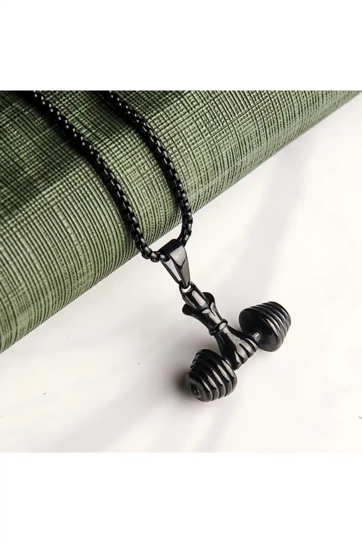 Fitness Kolye Modada Sağlık ve Şıklığın Buluşmasını Sağlayan Trend Aksesuar