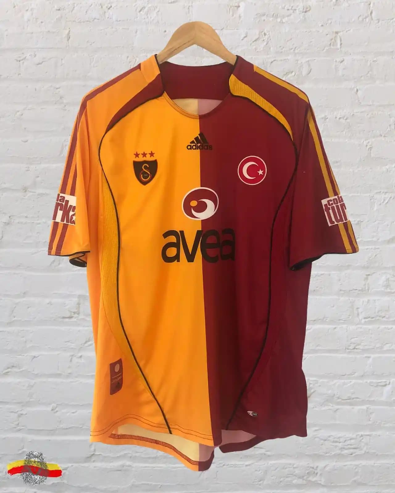 Galatasaray Eski Sezon Formalarının Moda ve Tarih Açısından İncelenmesi