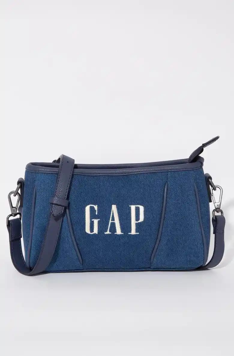 Gap Omuz Çantası Modada Şıklık ve Fonksiyonelliğin Birleşimi