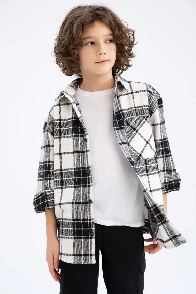 Genç Gömlekler: Moda Trendleri ve Stil İpuçlarıyla Kendinizi İfade Edin