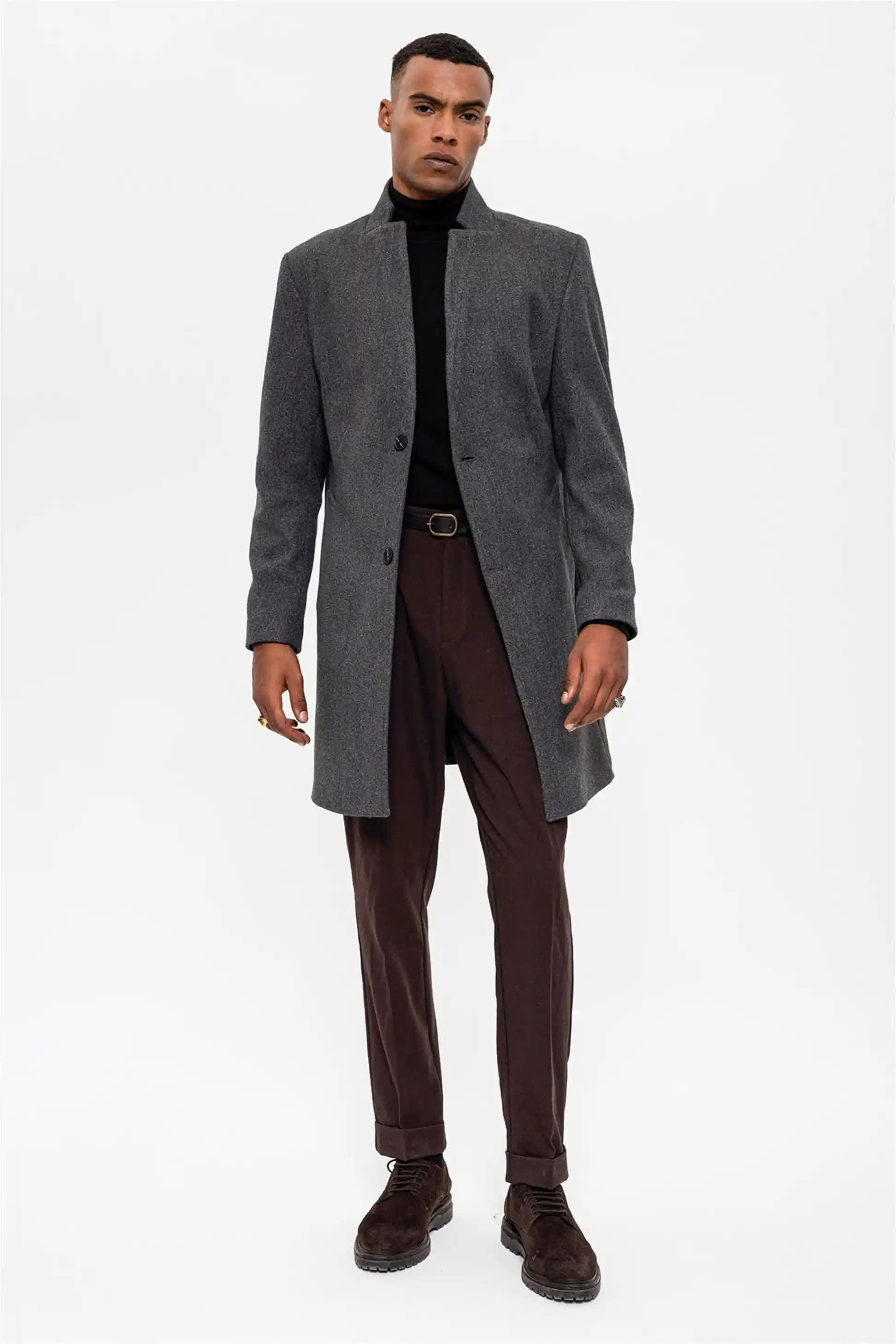 Hakim Yaka Erkek Kabanları: Stil ve Fonksiyonellik Bir Arada Güncel Trendler