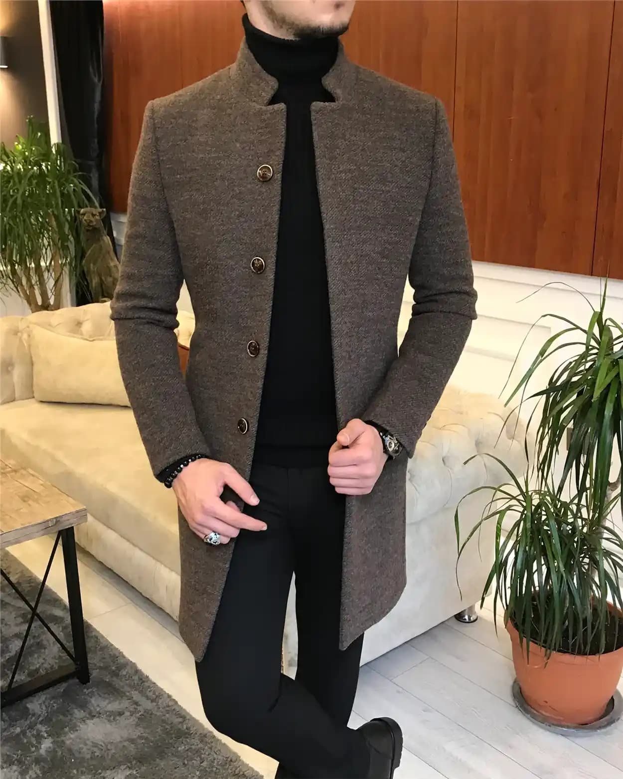 Hakim Yaka Kabanın Moda Dünyasındaki Yeri ve Stil İpuçları