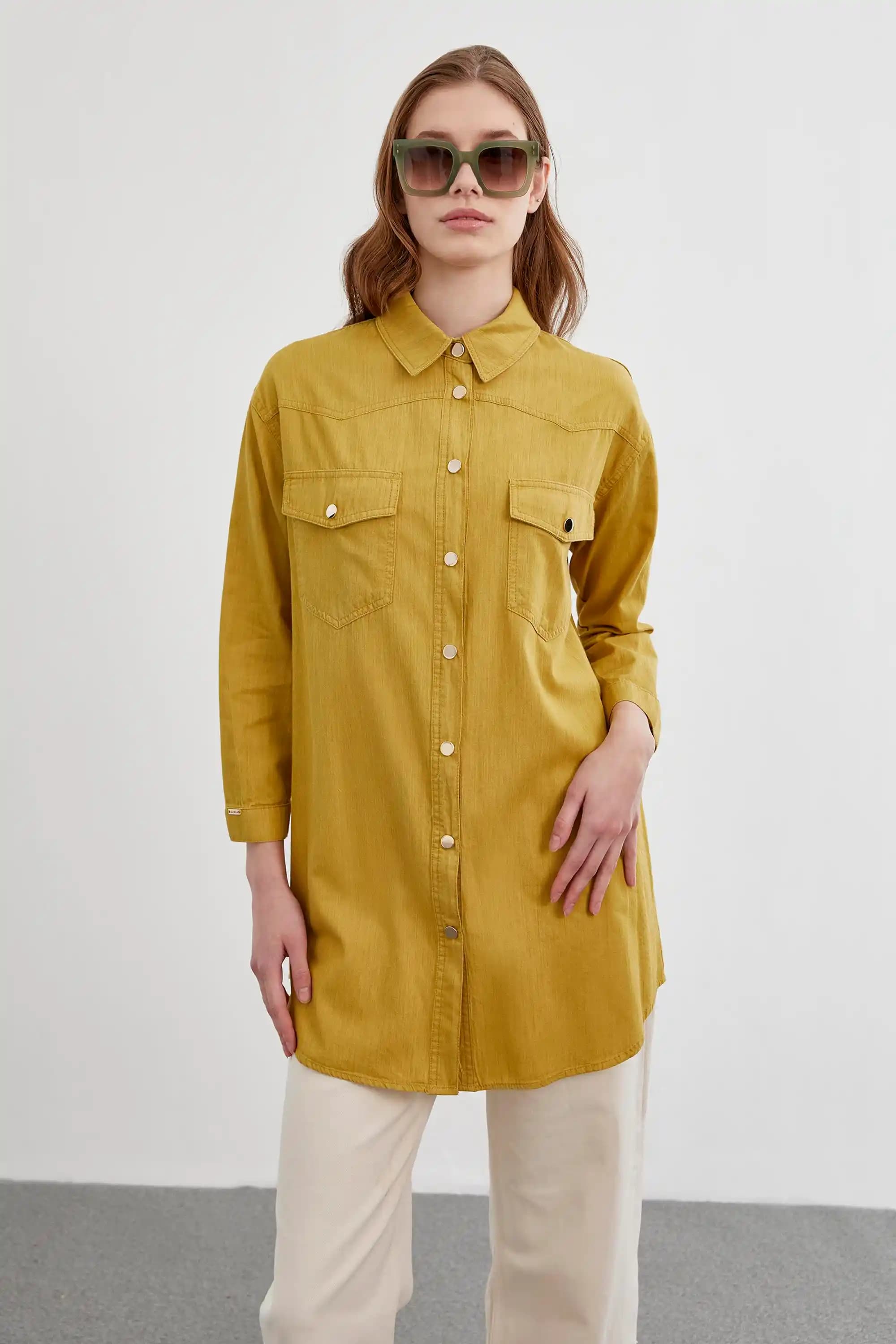 Hardal Gömleklerle Moda Trendlerini Yansıtarak Tarzınızı Yaratın ve Fark Yaratın