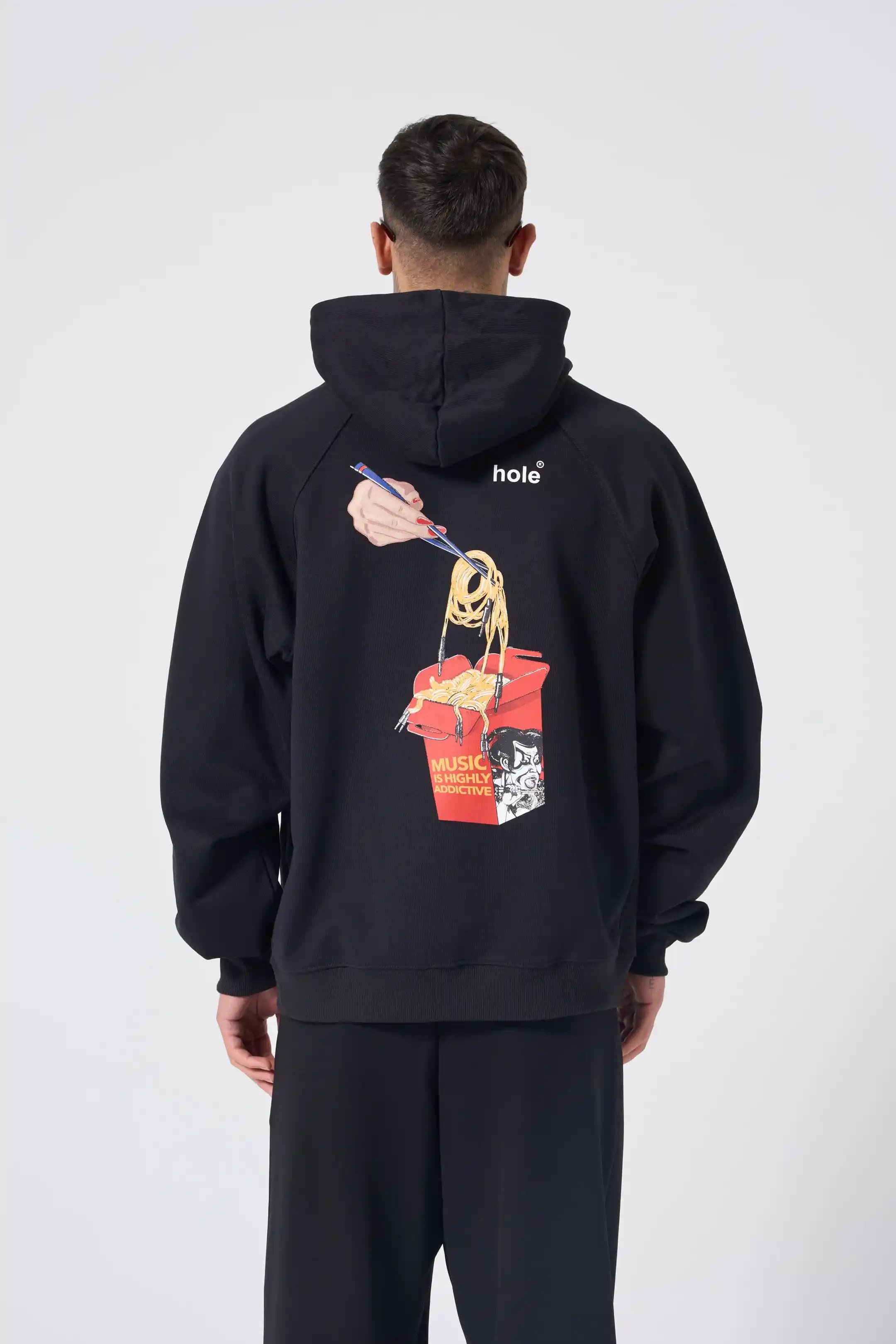 Hoodie Baskısı ve Moda Dünyasında Kişiselleştirmenin Gücü Analizi