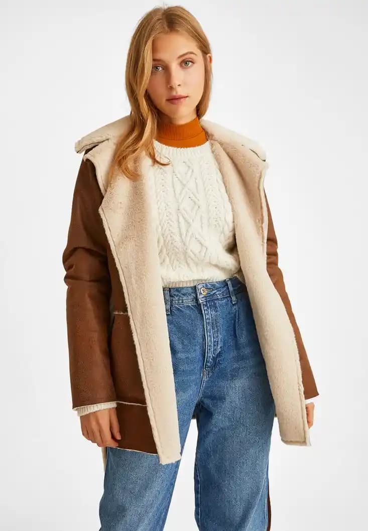 İçi Kürklü Ceketler: Moda ve Konforu Bir Arada Sunan Güncel Trendler ve Seçim İpuçları