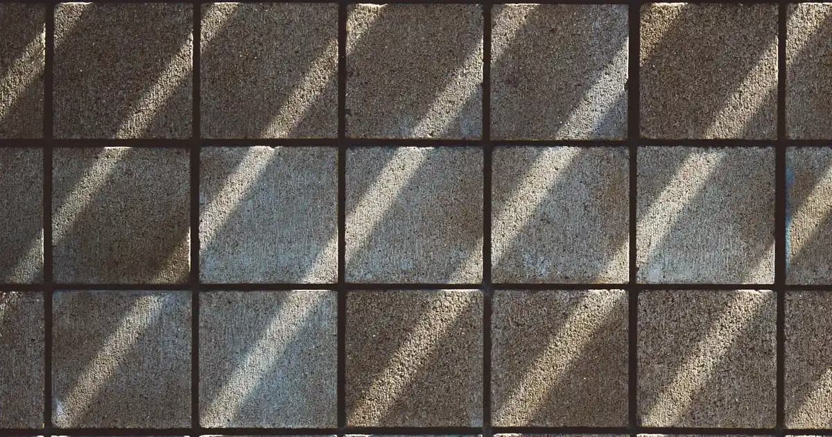 İnce Bayan Montlar: Şıklık ve Fonksiyonelliği Bir Arada Sunan Kış Kıyafetleri