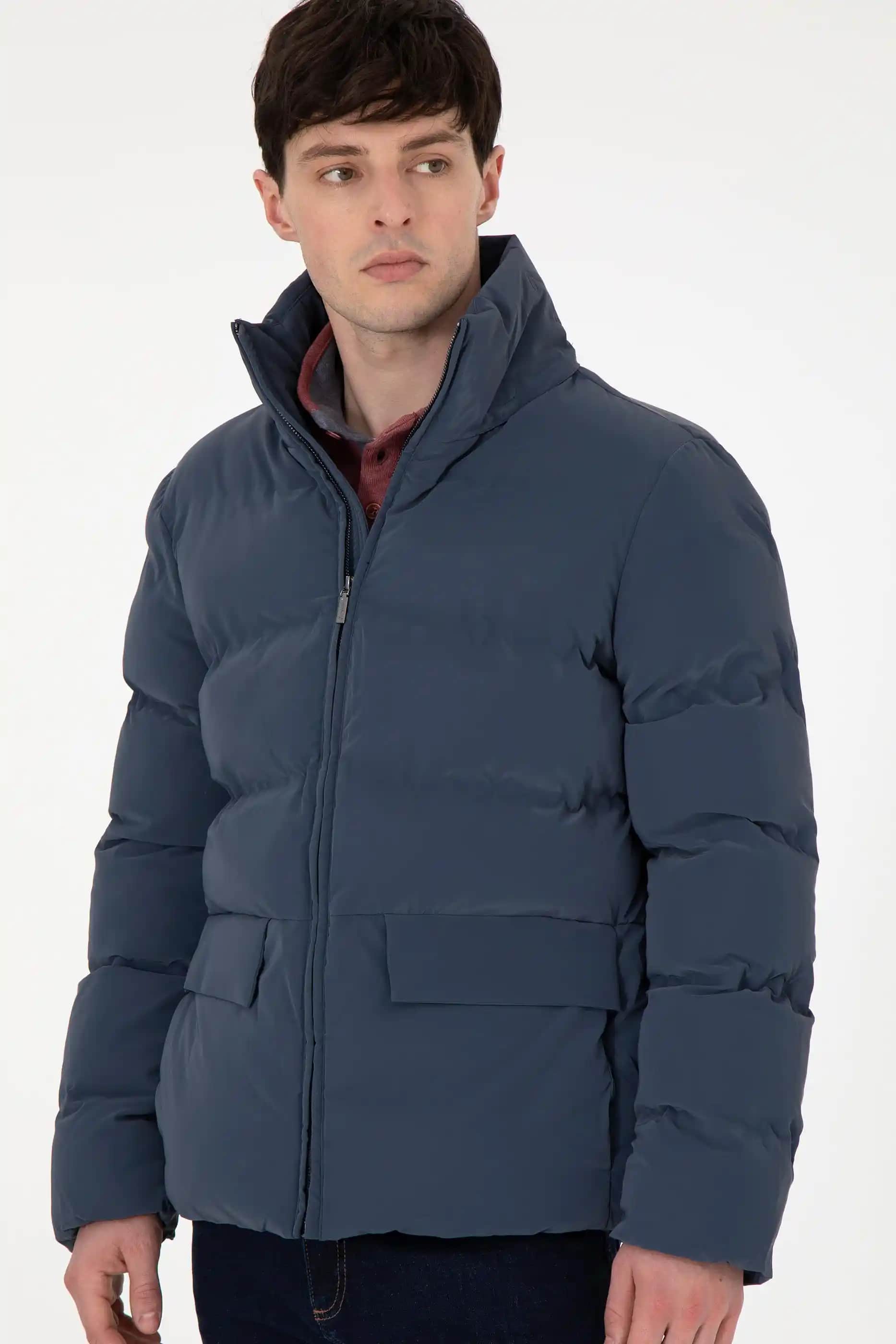 Indigo Mont: Moda Dünyasında Renk ve Kumaş Trendlerinin Güncel Yansıması