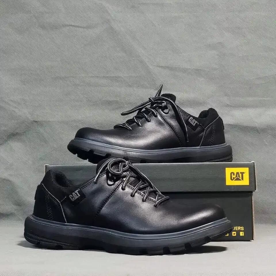 İş Ayakkabısı Modasında Güncel Trendler ve Doğru Seçim İçin Rehber