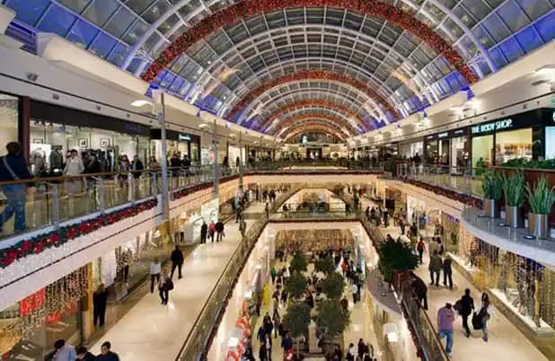 İstinye AVM'deki Moda Mağazalarıyla Güncel Trendleri Keşfedin ve Tarzınıza Yön Verin