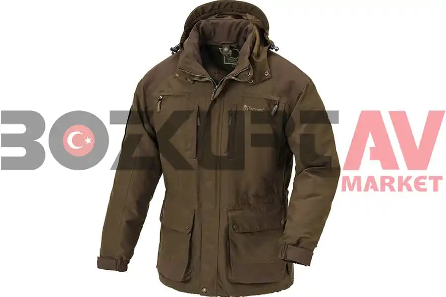 İsveç Montları: Modern Şıklık ve Fonksiyonellik Sunan Kış Moda Trendleri