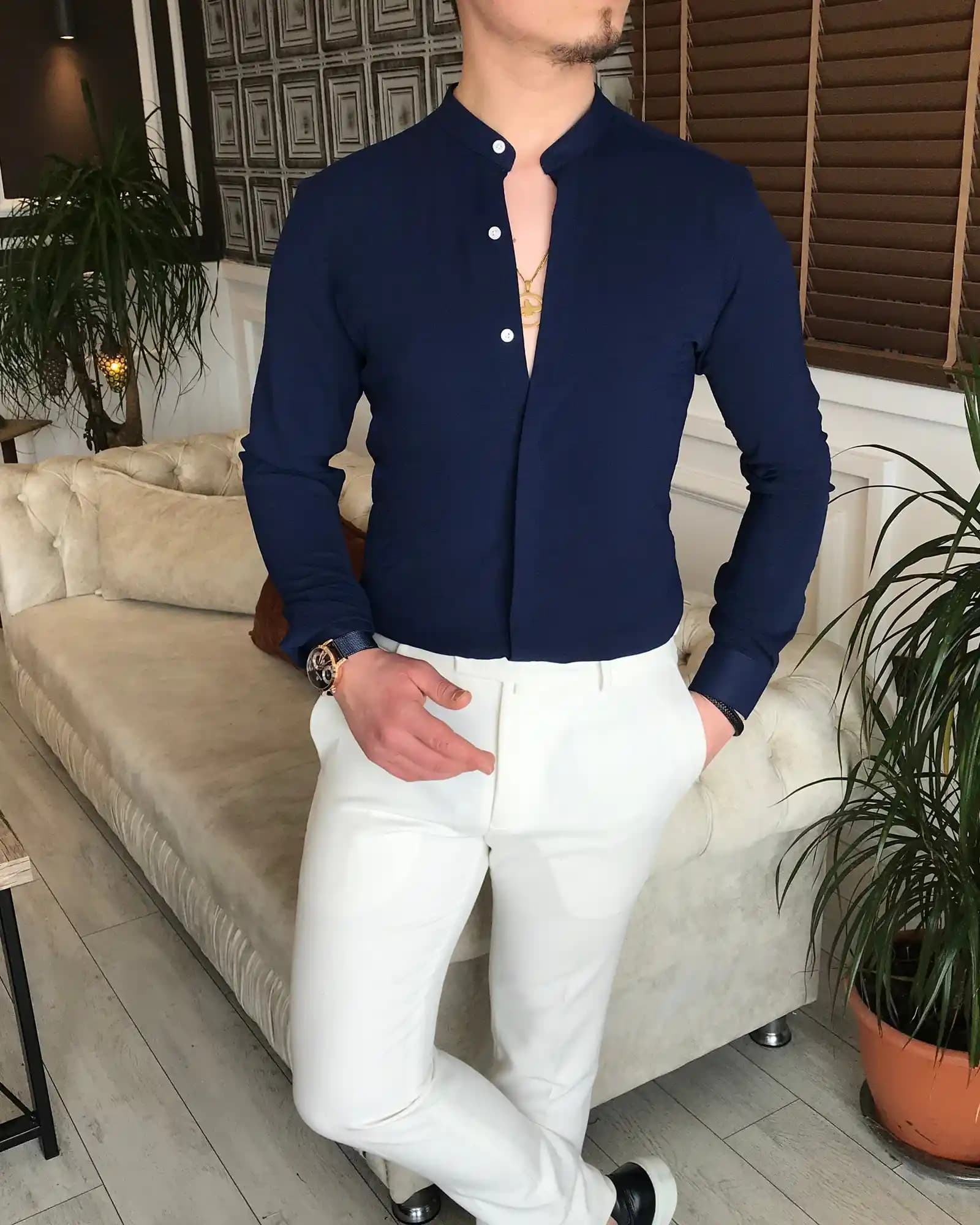 İtalyan Kesim Hakim Yaka Gömlekler: Şıklık ve Zarafetin Modern Temsilcisi