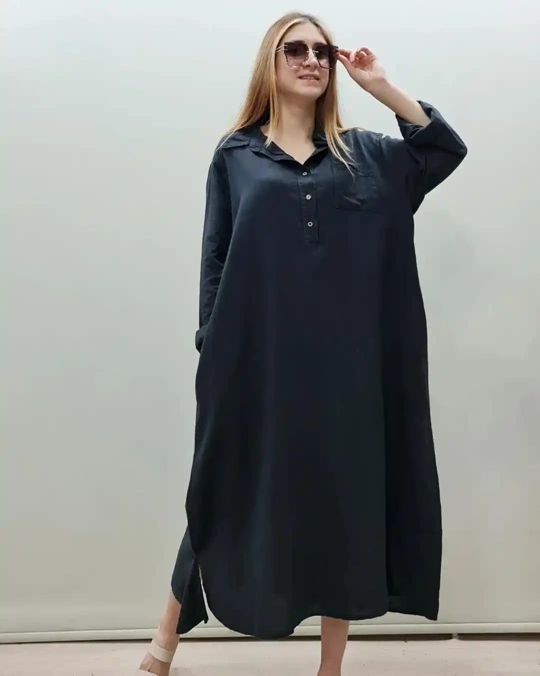 İtalyan Keten Elbise: Şıklık ve Konforu Bir Arada Sunan Moda Parçası