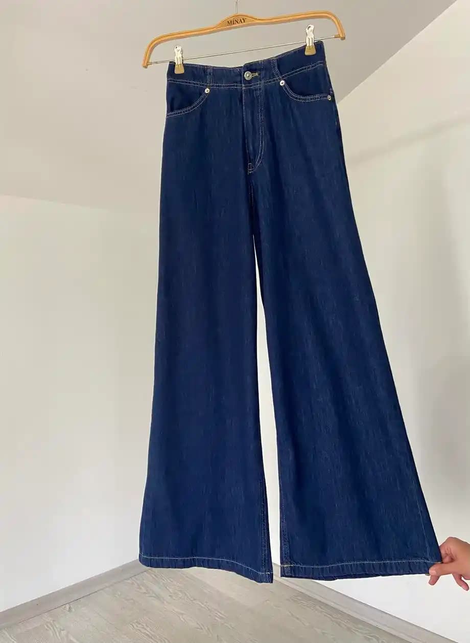 Jean Renkleri ve Moda Trendleri: Stil İfadesi İçin Doğru Renk Seçenekleri