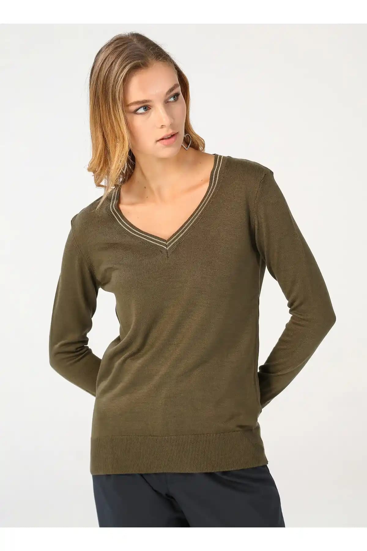 Kadın Kazak Modasında Güncel Trendler ve Stil İpuçları 2023