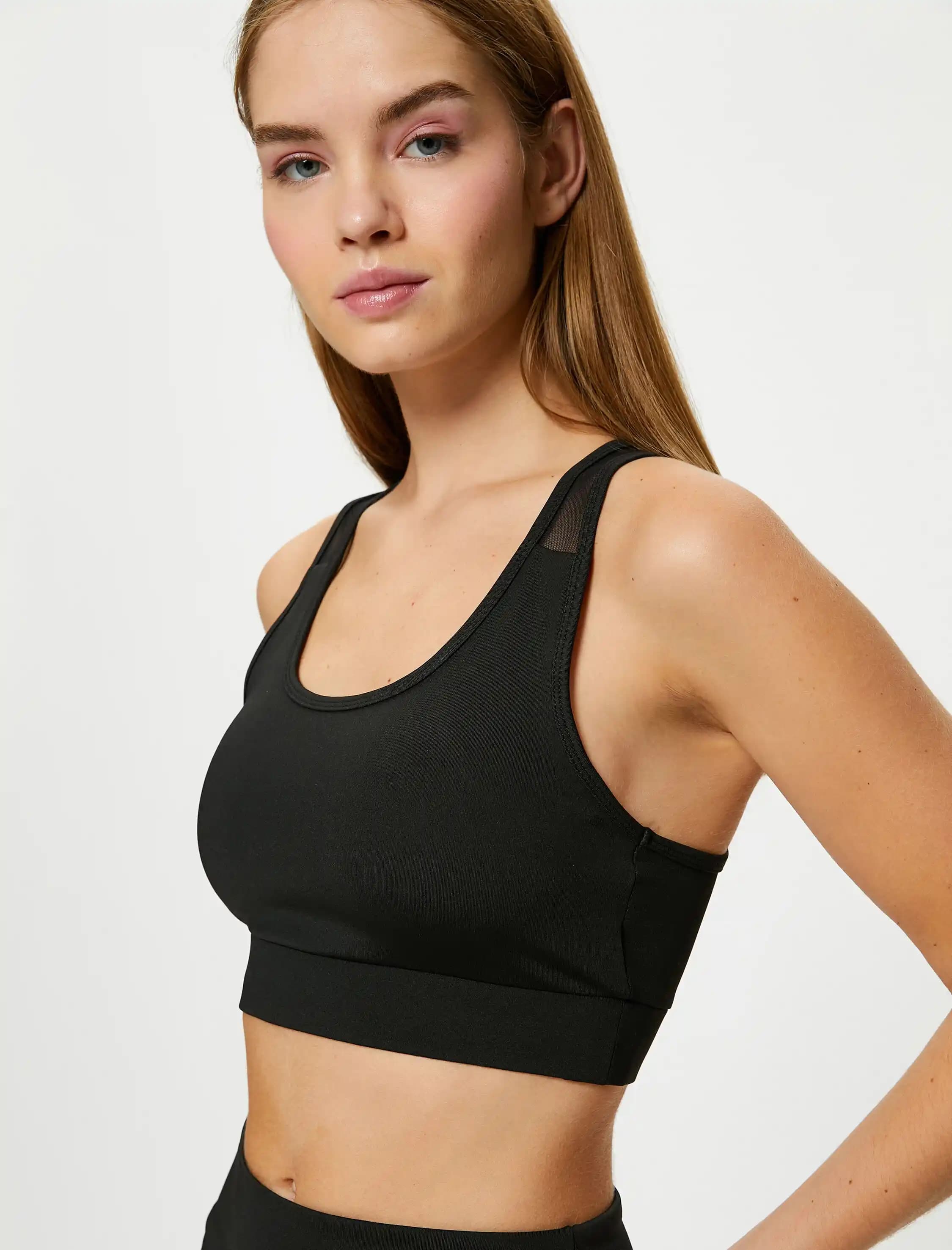 Kadın Spor Sütyeni Seçimi ve Moda Trendleri: Rahatlık ve Destek İçin Rehber