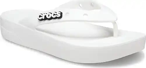 Kadınlar İçin Crocs Parmak Arası Terliklerde Moda ve Konforun Uyumuyla Güncel Trendler