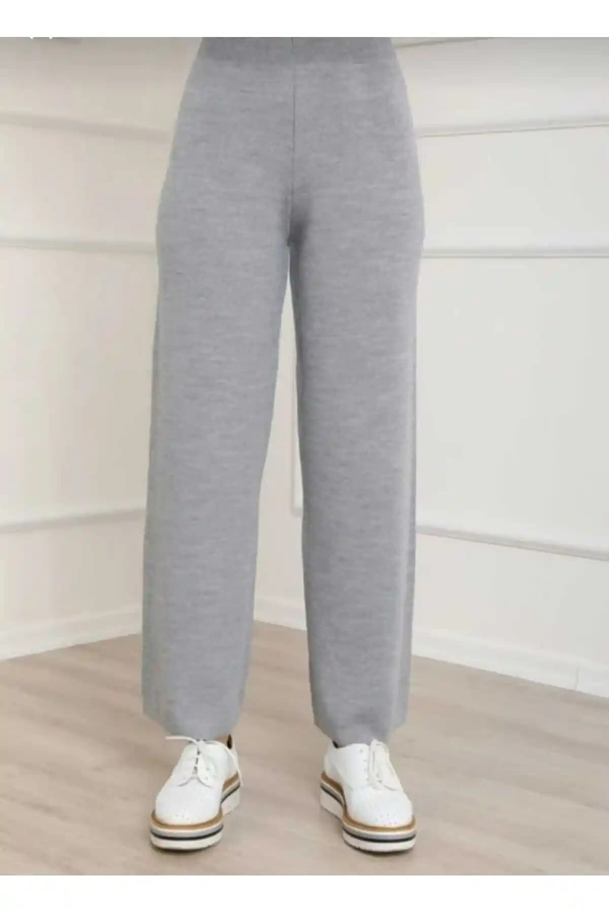 Kadınlar İçin Kışlık Pantolon Seçerken Dikkat Edilmesi Gerekenler ve Moda Trendleri