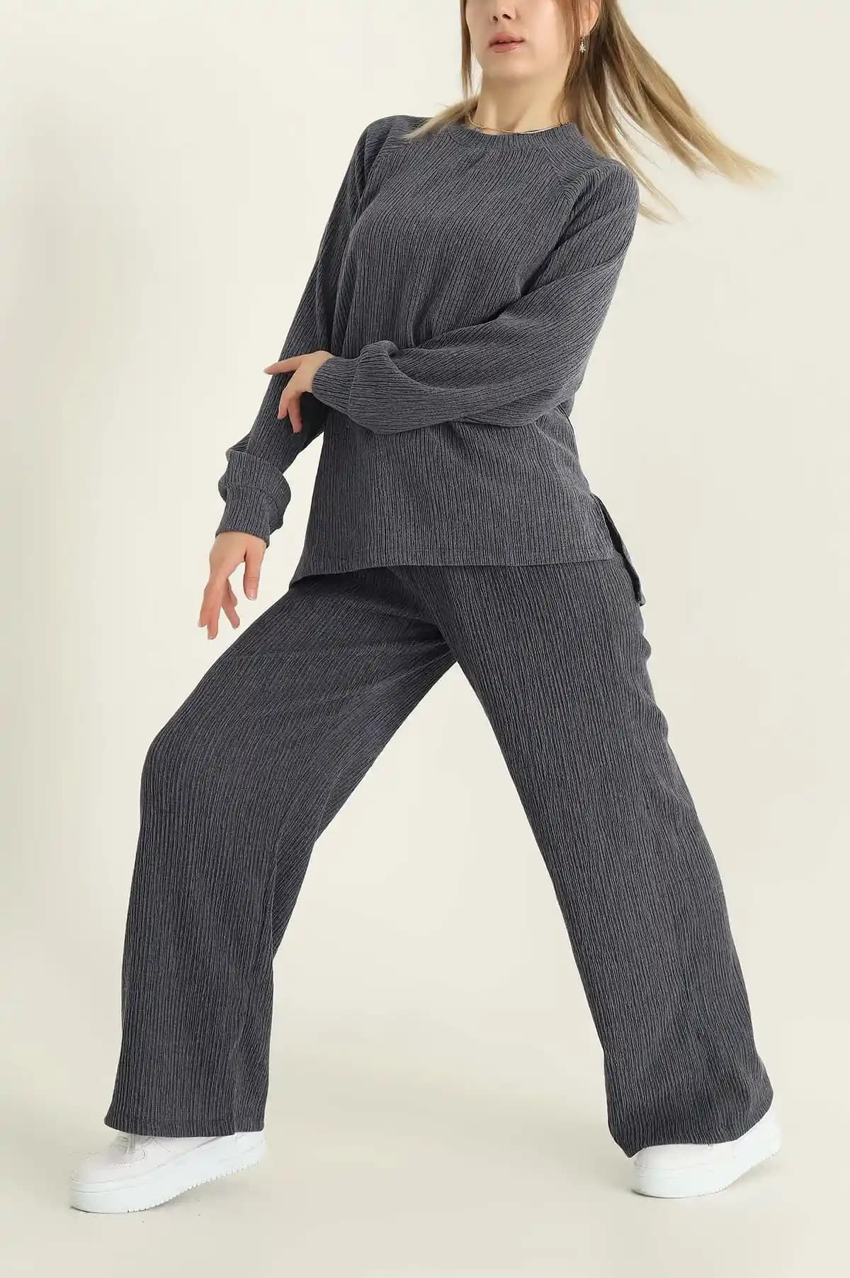 Kadınlar İçin Kumaş Takımlarının Seçimi ve Moda Trendleri Hakkında Kapsamlı Rehber