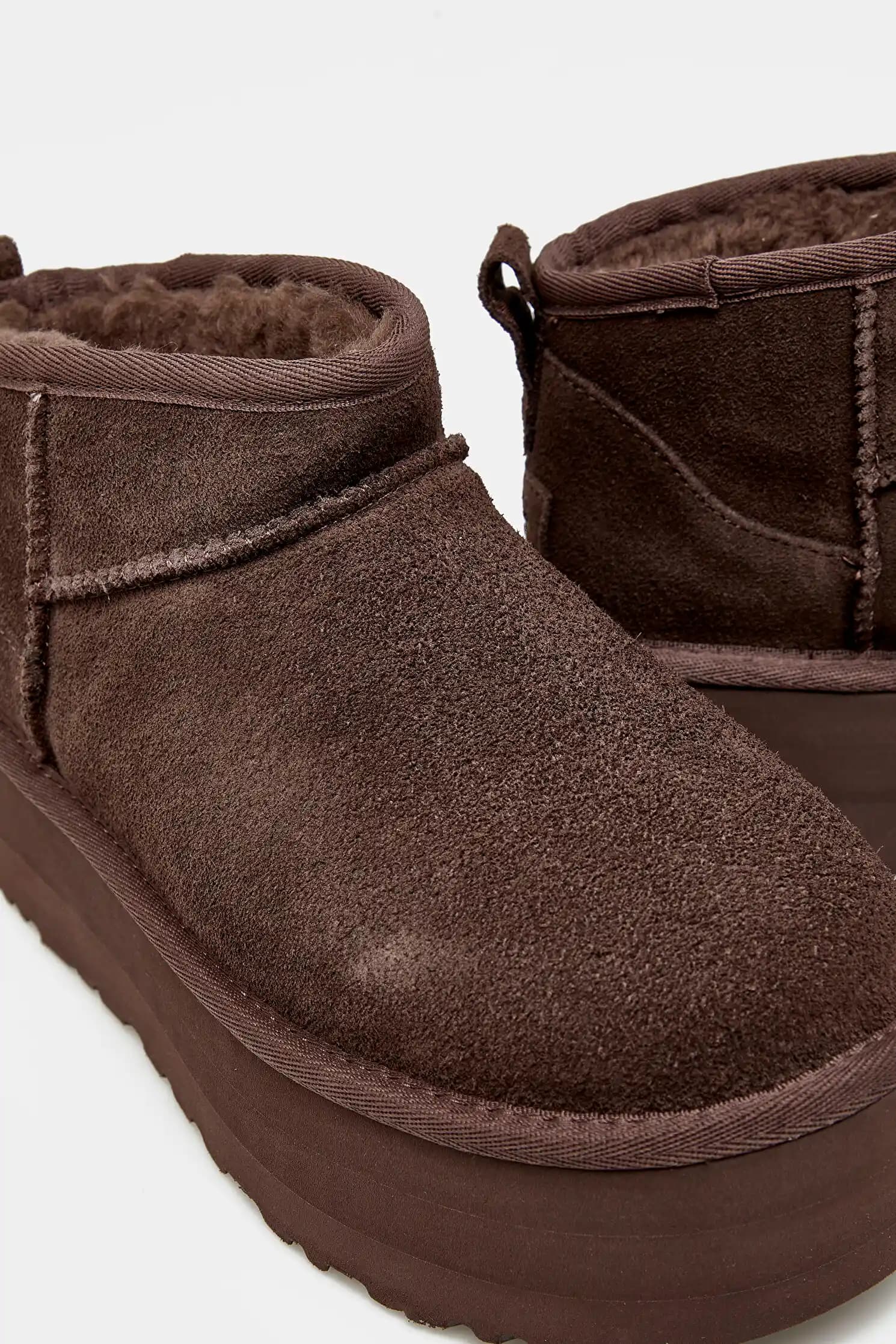 Kahve ve Moda: Günümüz Trendlerinde Sıcak ve Şık Bir Bağlantı