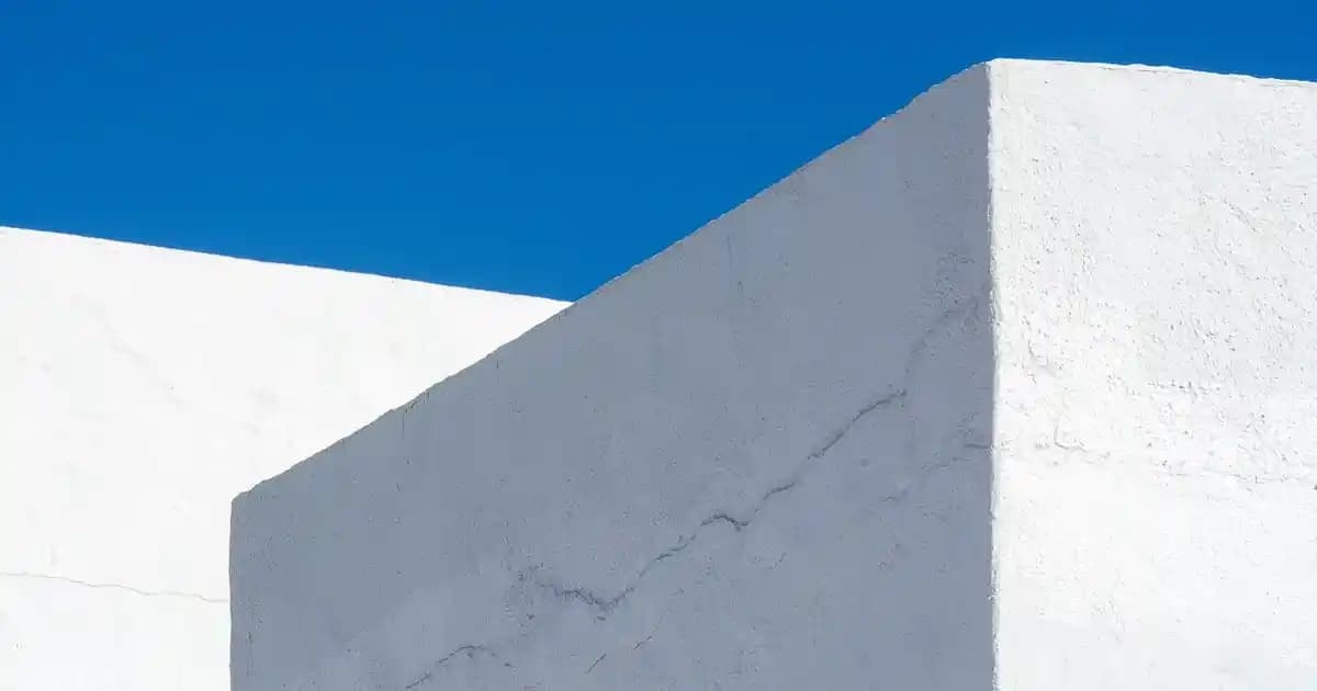 Kahverengi Deri Converse Modası ve Stil Önerileri 2023