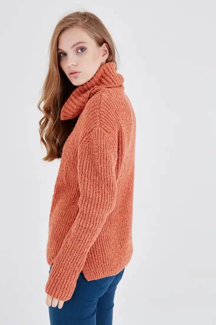 Kalın Boğazlı Kazaklar: Moda ve Konforun Mükemmel Buluşması 2023 Sonbahar Kış Trendleri