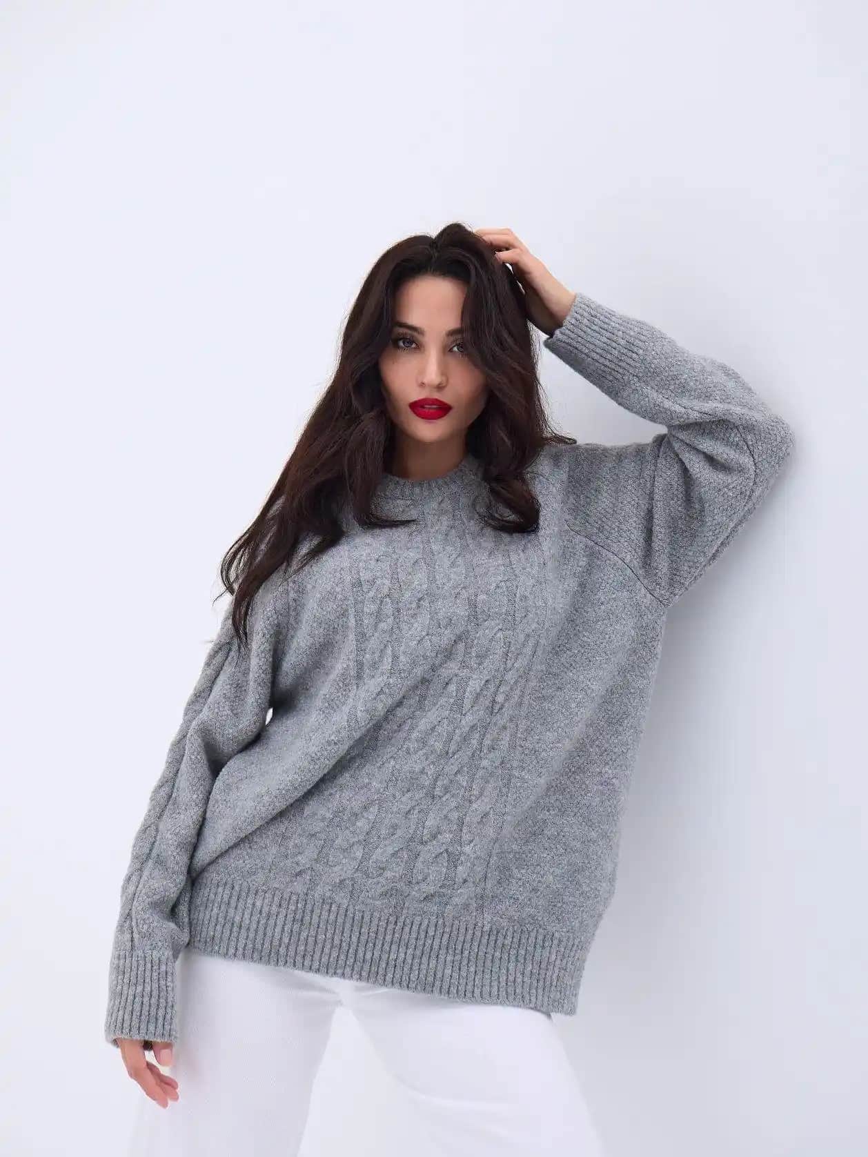 Kalın Kazaklar: Kış Aylarında Şıklık ve Sıcaklık İçin En Trend Seçenekler