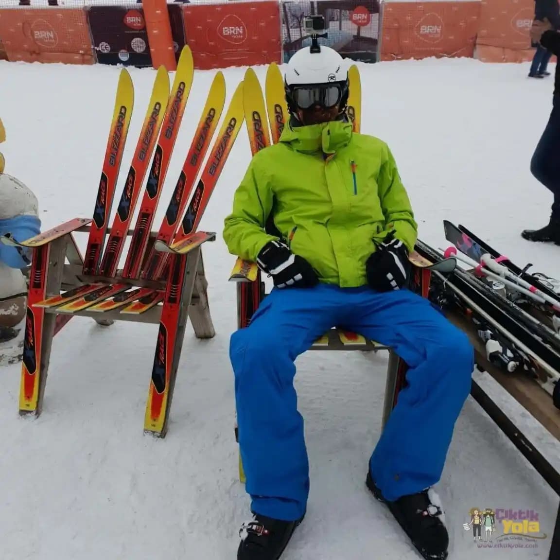 Kayak Yaparken Doğru Kıyafet Seçimi ve Güvenlik İpuçları