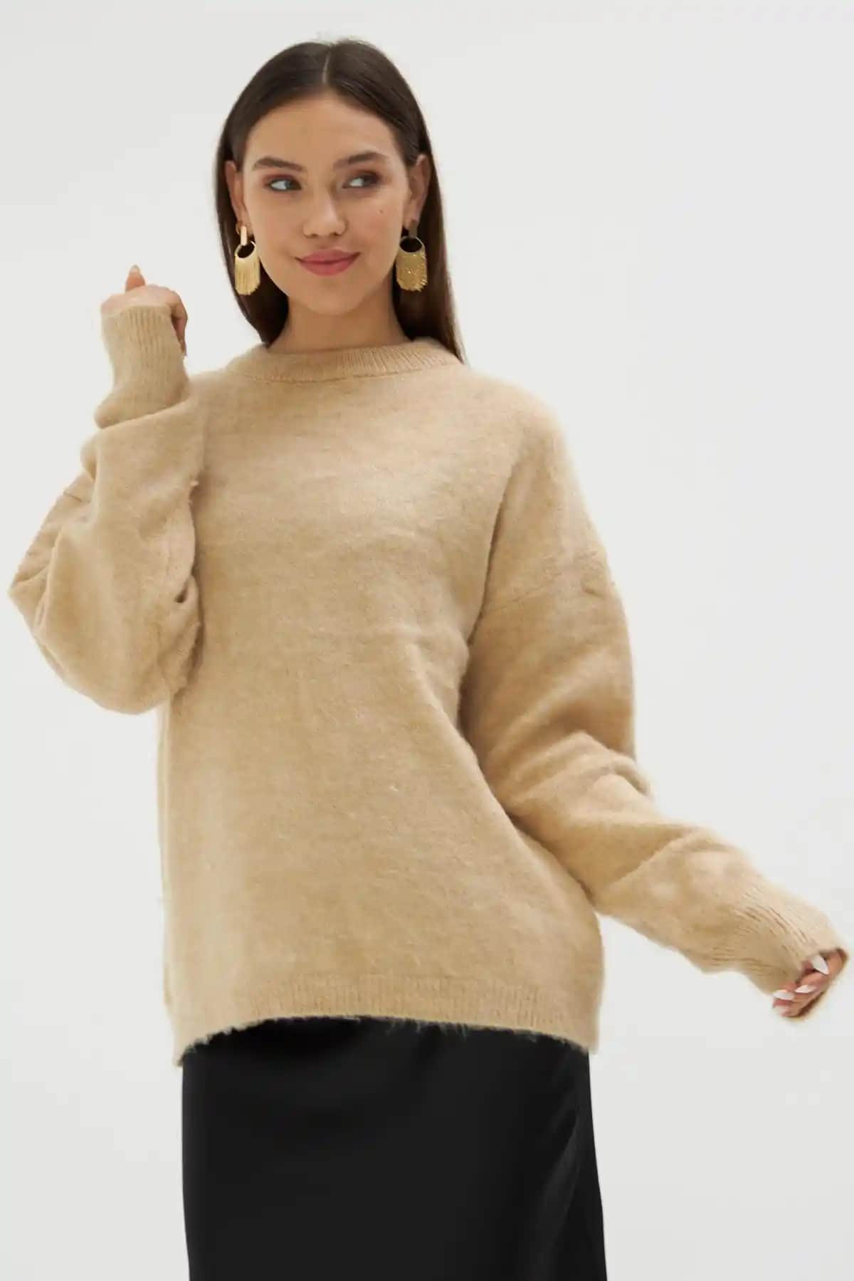 Kazak Modelleri ve Güncel Moda Trendleri: Sıcacık ve Şık Seçenekler