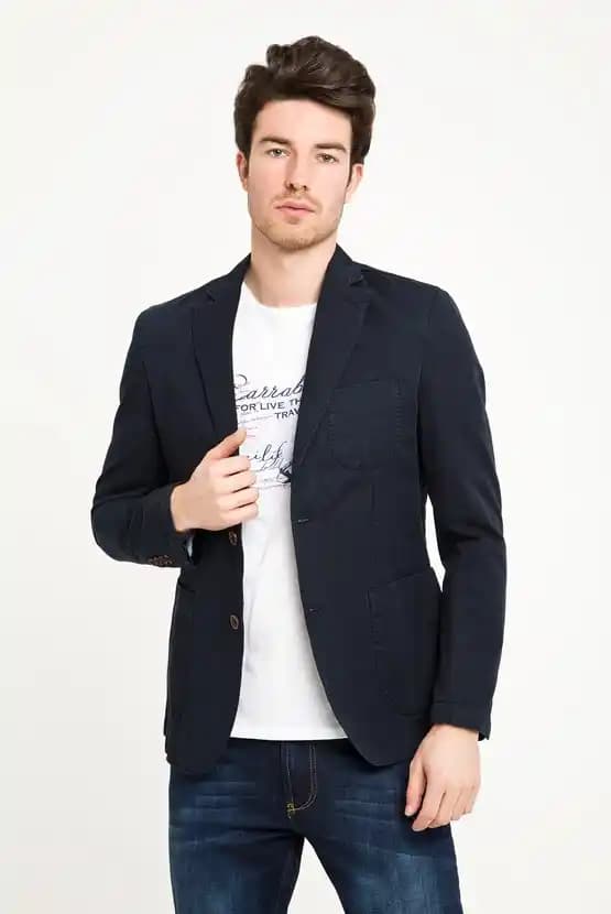 Kiğılı Spor Ceketler: Günlük Şıklık ve Konforu Bir Arada Sunan Trendler