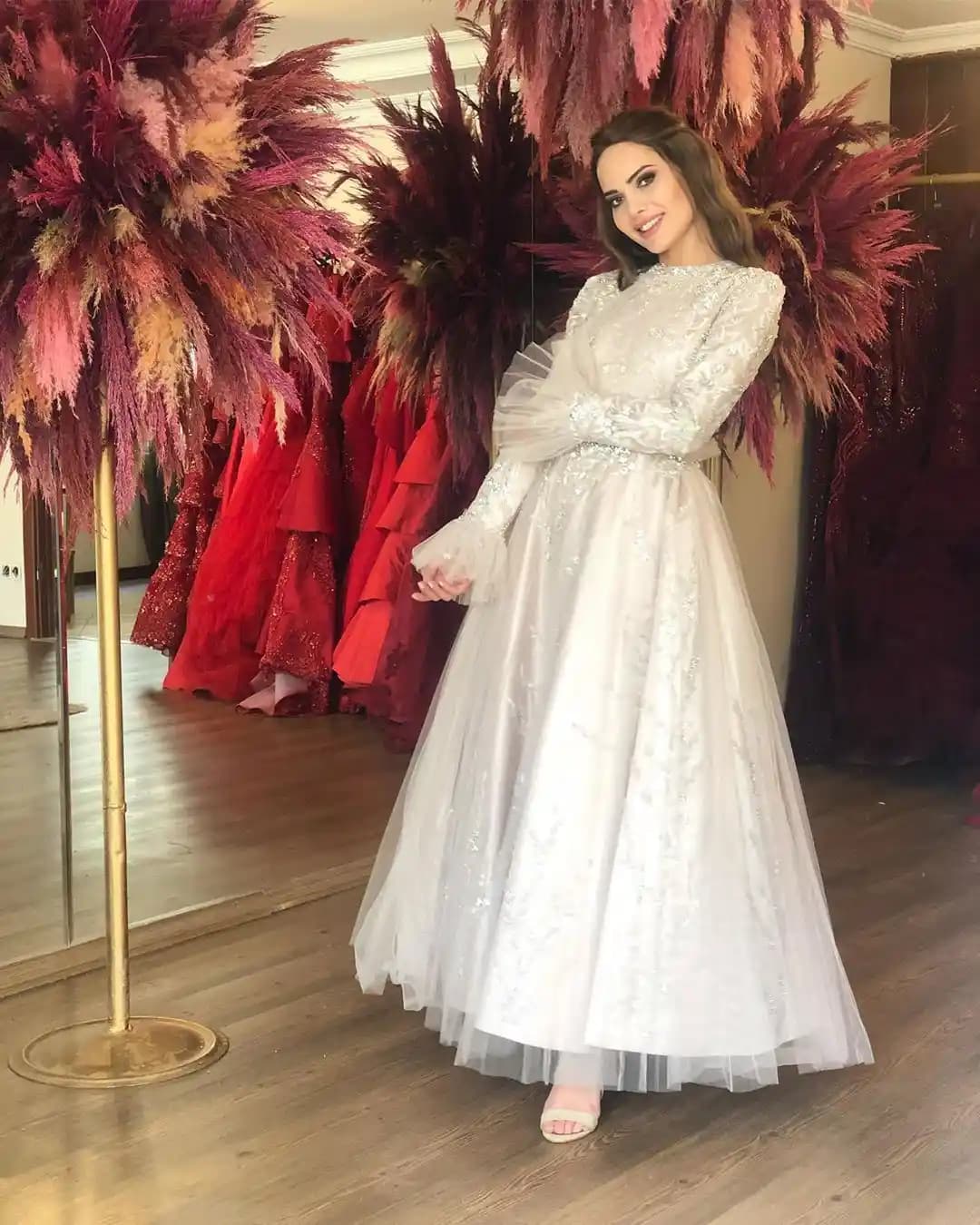 Kiralık Düğün Elbiseleri Moda Trendleri ve Ekonomik Alternatifler Hakkında Bilgi