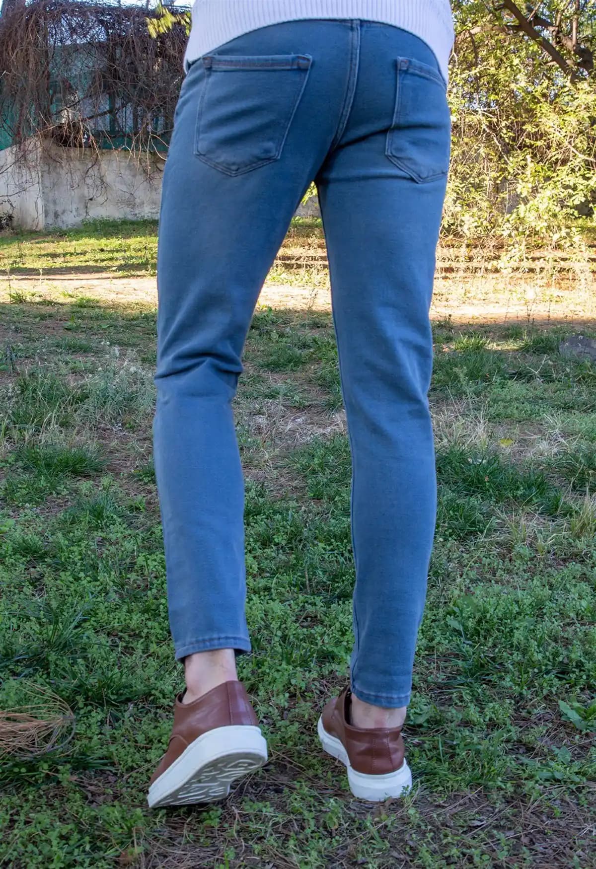Kirli Kot Pantolon: Günlük ve Şık Kombinler İçin Modern Moda Tercihi